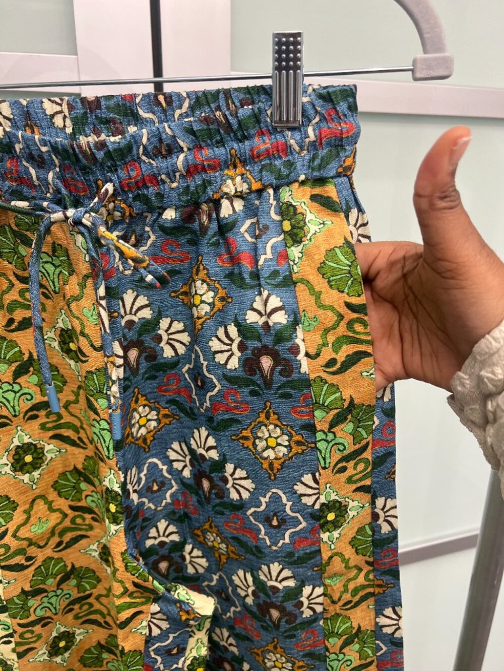 ALEMAIS Ali Spliced Floral Print Linen Pants NWT - Picture 6 of 7